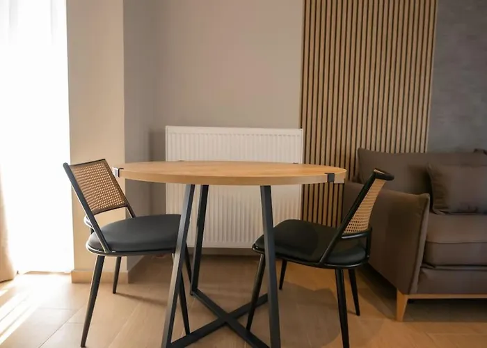 Luxury 4,2 ラリサ